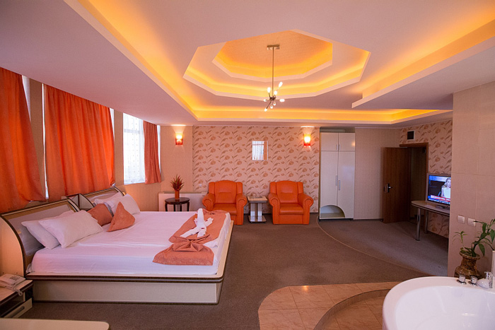 hotel-helin-calea-bucuresti-camera-suita-vip